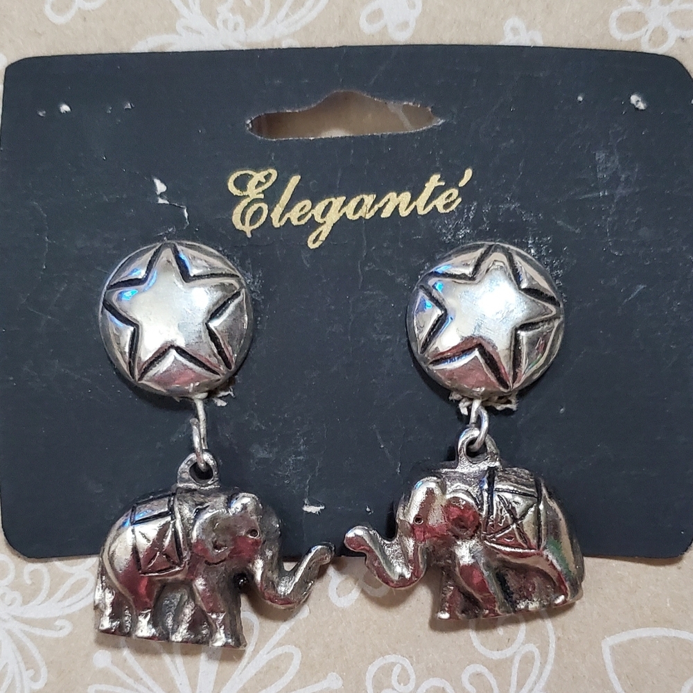 Elegante' Vintage Clip Earrings**Silver Tone**Circus Elephants**Style AZ 3050